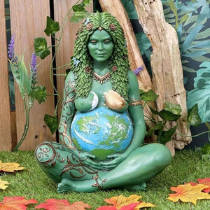Mother Earth Statue - SUELEAN